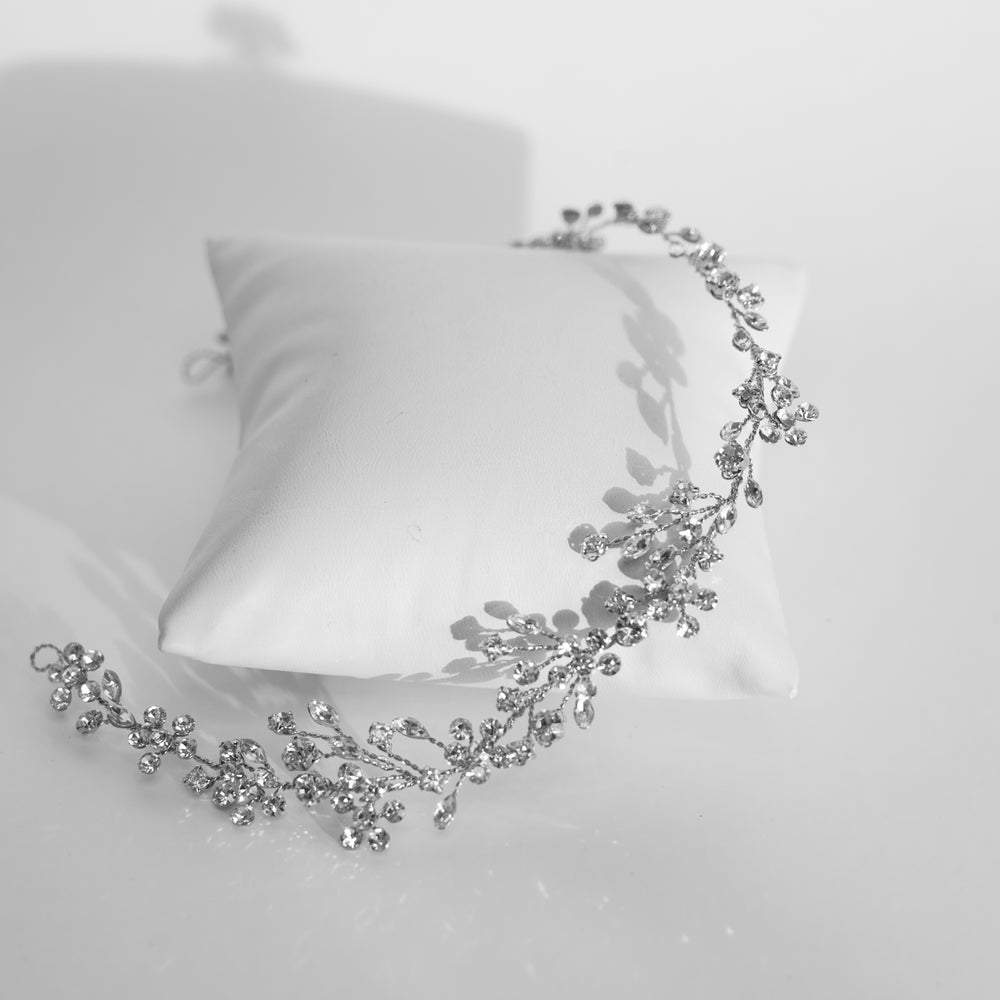 
                      
                        single vine headpiece by christie lauren
                      
                    
